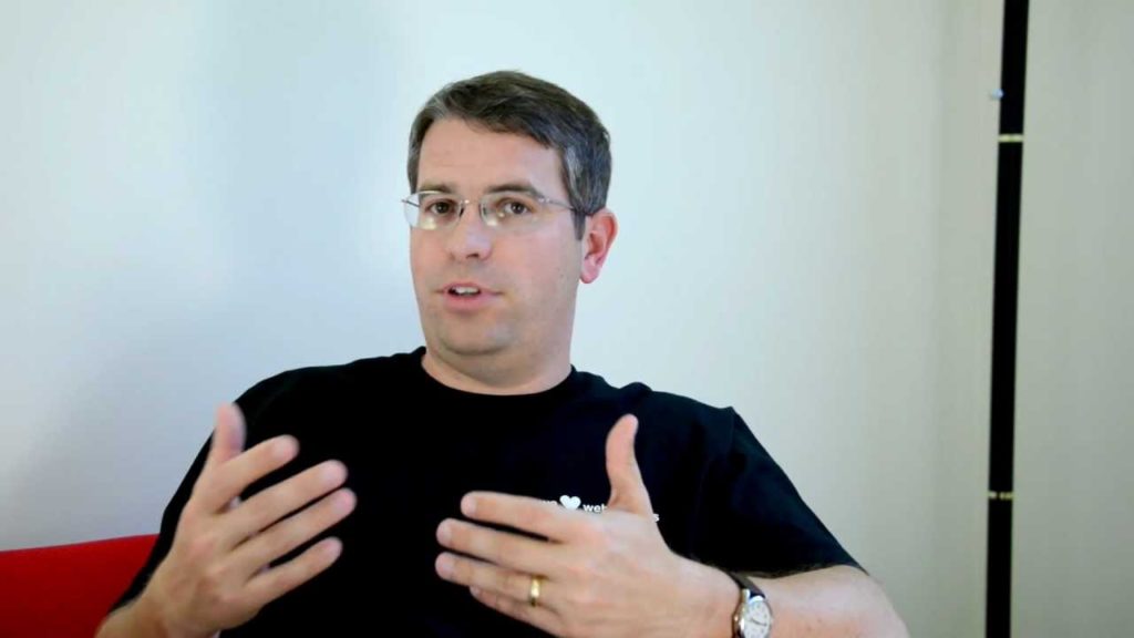 Why do paid links violate Google's guidelines while other ads don't?