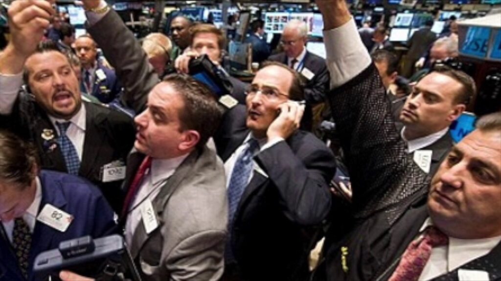 Biggest Bank Run: Gold Market Manipulators, Oil, China Bubble, Venezuela, Broke Canadians