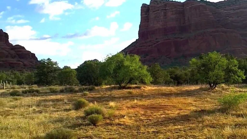 Courthouse Loop Trail-The Hike House - Sedona Hiking Trails