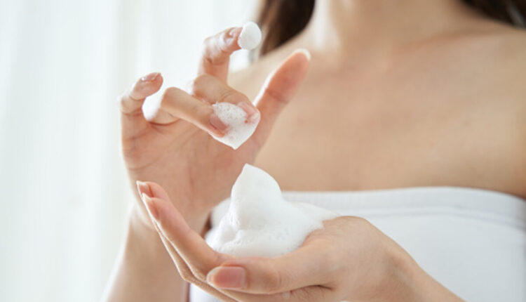 Kiehl's Ultra Facial Cleanser Review