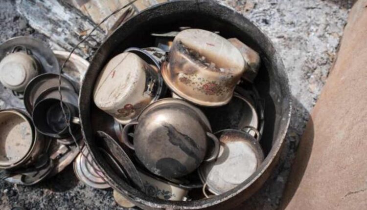 how to clean a burnt pot