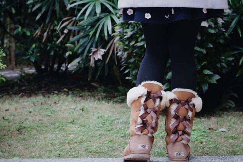 how to clean uggs