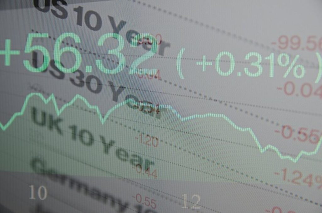 etoro platinum plus interest rate