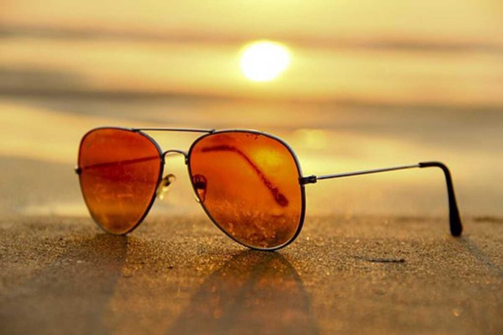 how to remove scratches from spectacles