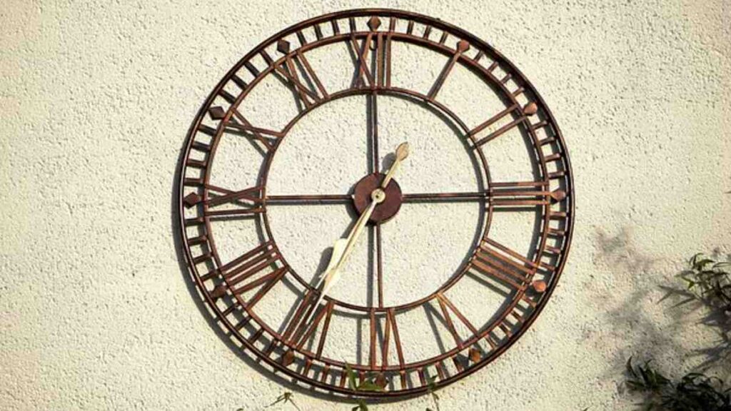 round wall art